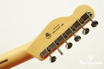2021 Collection Made in Japan Hybrid II Telecaster - Candy Apple Red